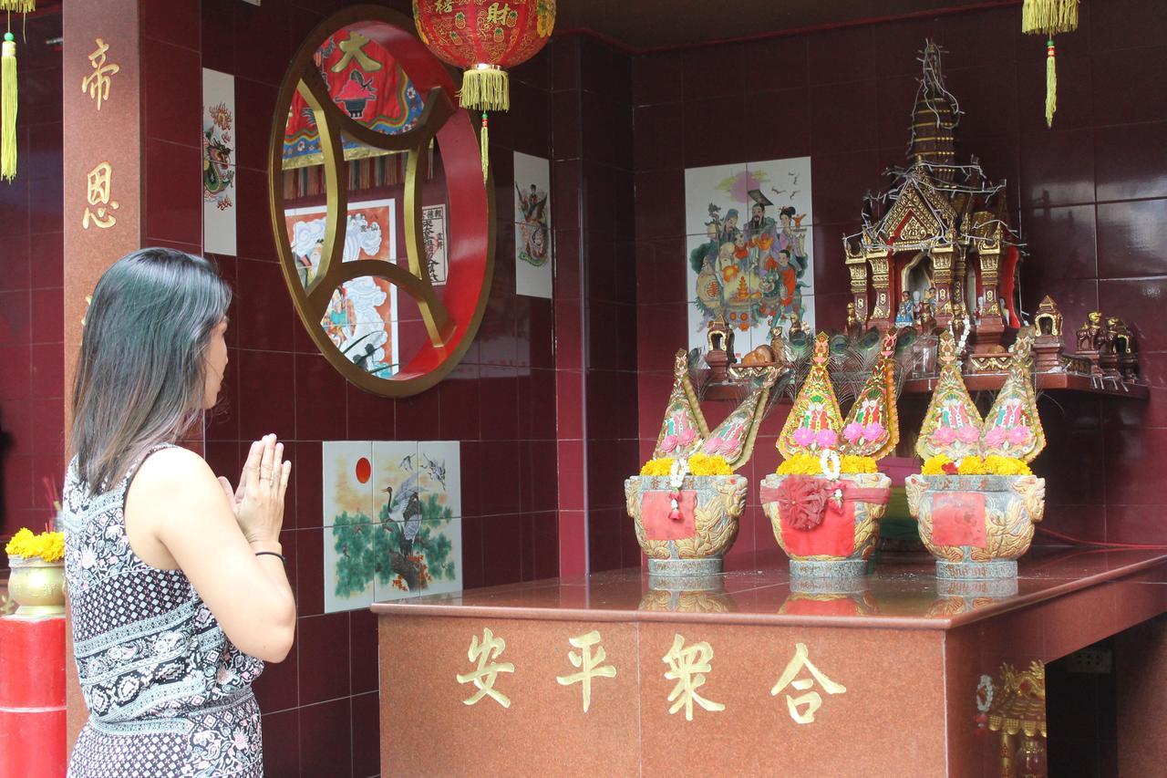 The Oasis Hostel Chinatown (Adults Only) بانكوك المظهر الخارجي الصورة