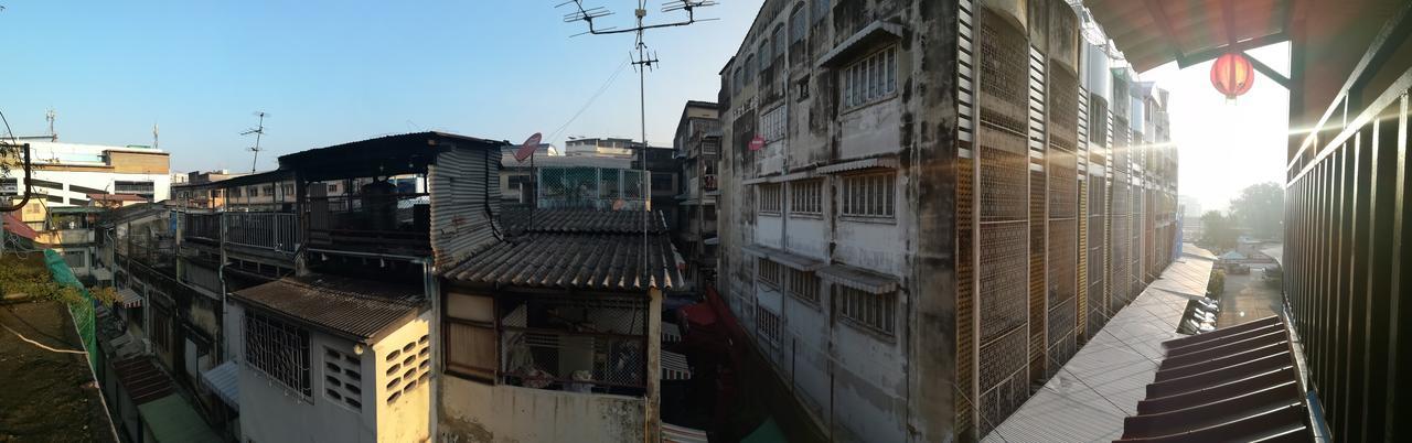 The Oasis Hostel Chinatown (Adults Only) بانكوك المظهر الخارجي الصورة