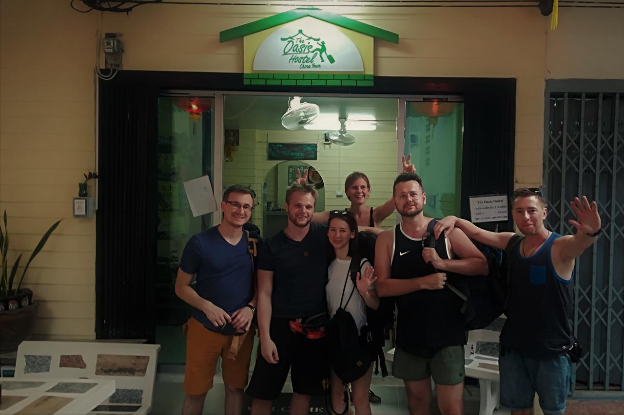 The Oasis Hostel Chinatown (Adults Only) بانكوك المظهر الخارجي الصورة