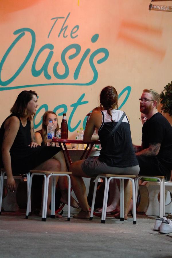 The Oasis Hostel Chinatown (Adults Only) بانكوك الغرفة الصورة