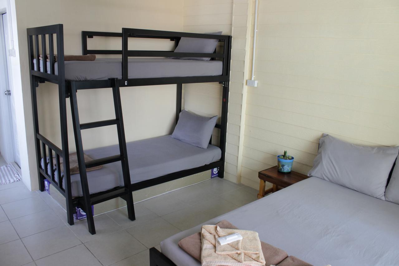 The Oasis Hostel Chinatown (Adults Only) بانكوك المظهر الخارجي الصورة